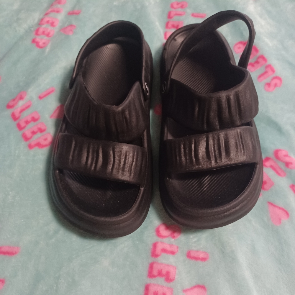 DISSH Black Slip-On Loafers